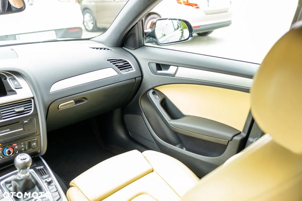Audi A4 Avant 2.0 TDI DPF S line Sportpaket (plus) - 31