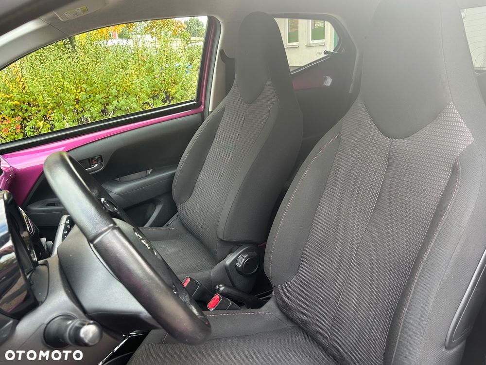 Toyota Aygo 1.0 VVT-i Color Edition - 10