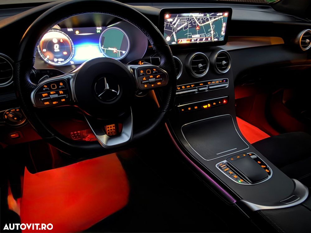 Mercedes-Benz GLC 220 d 4Matic 9G-TRONIC AMG Line - 17