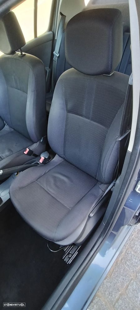 Renault Clio 1.2 16V Dynamique - 11