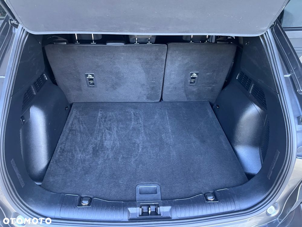 Ford Kuga - 12