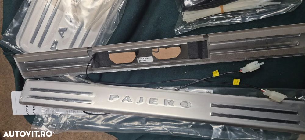Set plăci prag iluminate NOI 2014-2019 Pajero Long V93 V98 cod MZ527518EX - 5