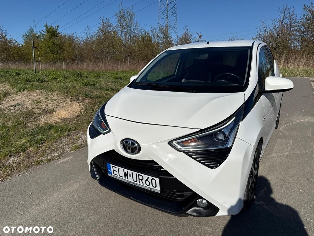 Toyota Aygo x-play connect - 15