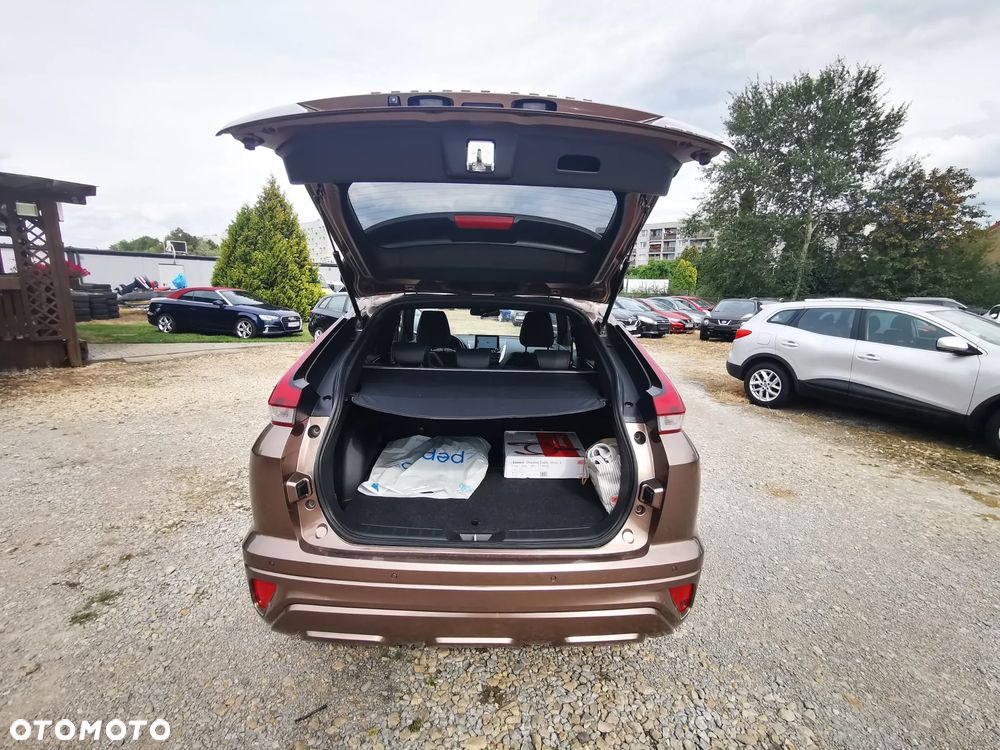 Mitsubishi Eclipse Cross 4WD Top - 15
