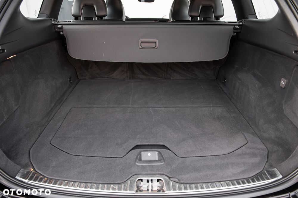 Volvo XC 60 - 32