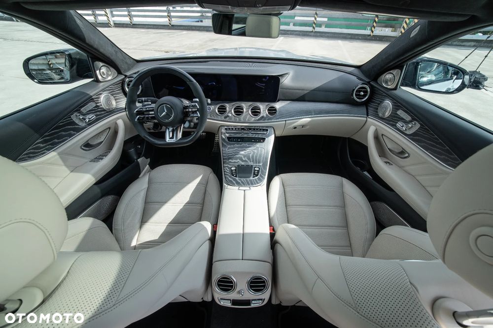 Mercedes-Benz Klasa E - 18