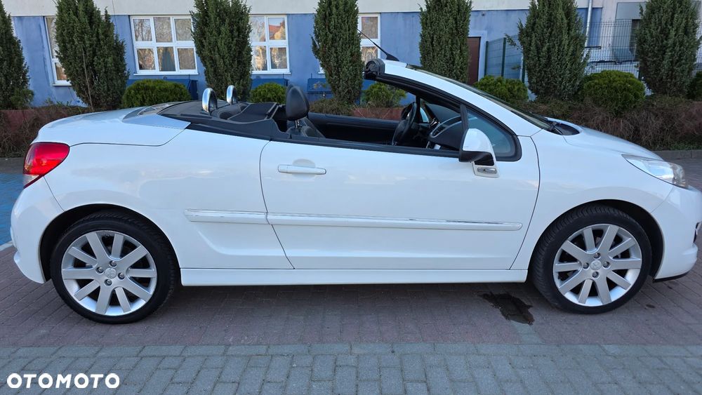 Peugeot 207 - 18