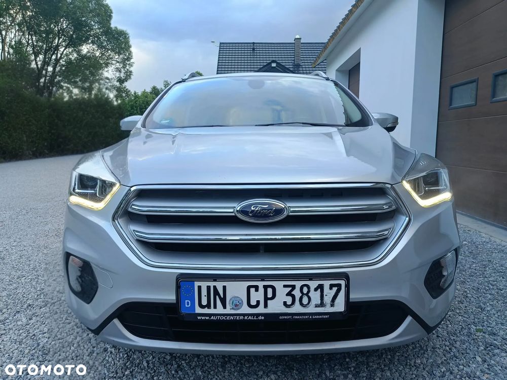 Ford Kuga 2.0 TDCi 4x2 Titanium - 19
