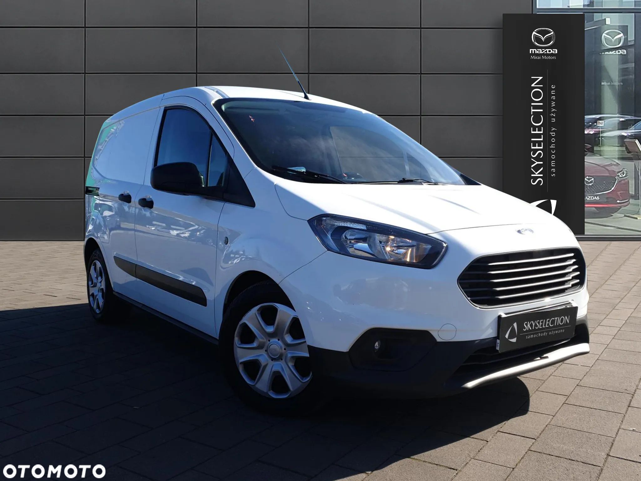 Ford transit-courier - 1