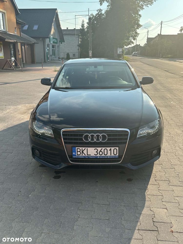 Audi A4 Limousine - 5