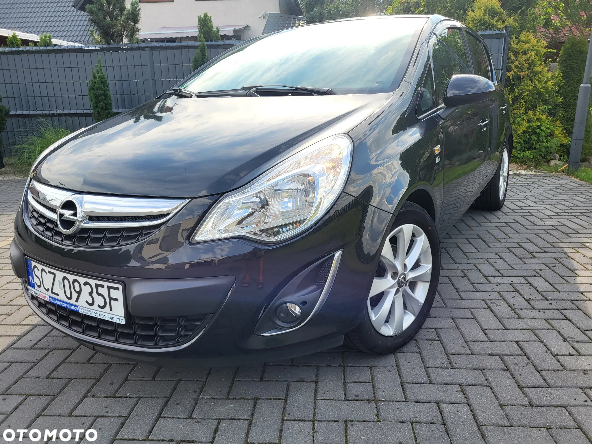 Opel Corsa 1.4 16V 150 Jahre - 2