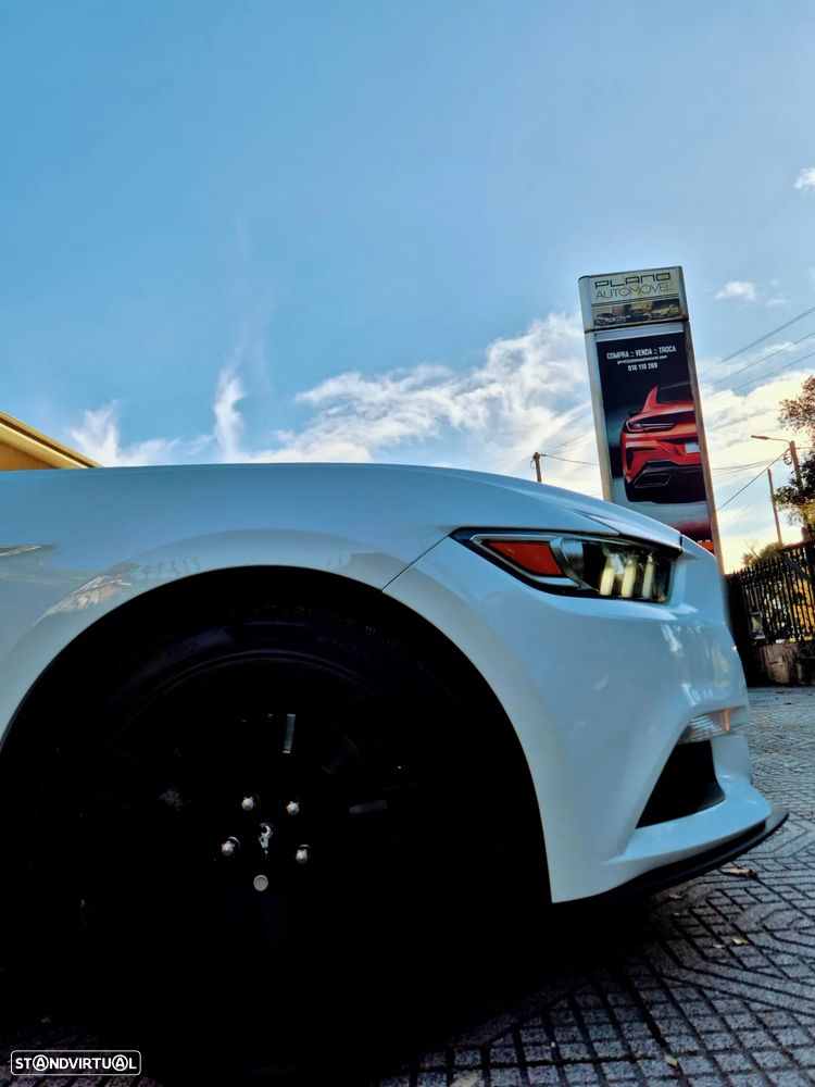 Ford Mustang Cabrio 2.3 Eco Boost - 20