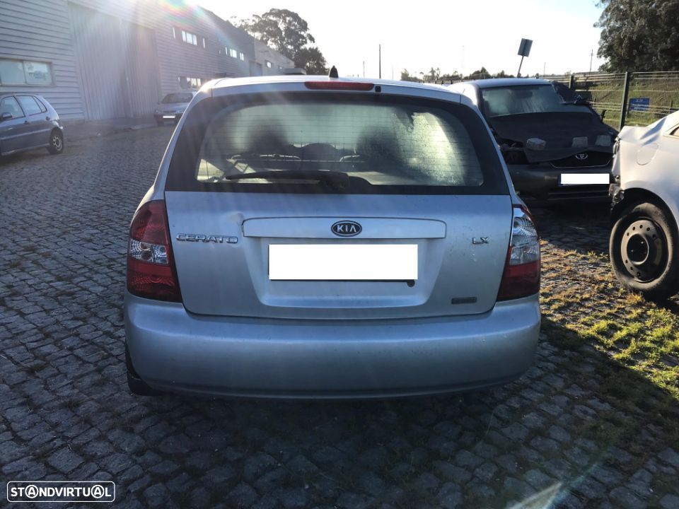 Kia Cerato I Hatchback 1.5 CRDi Van 2005  - Para Peças - 4