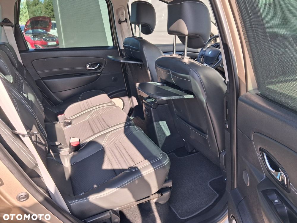 Renault Grand Scenic ENERGY TCe 130 BOSE EDITION - 26