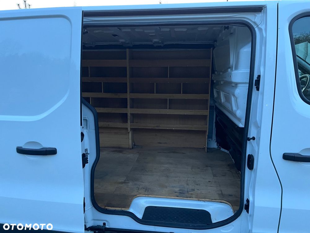 Renault Trafic - 28
