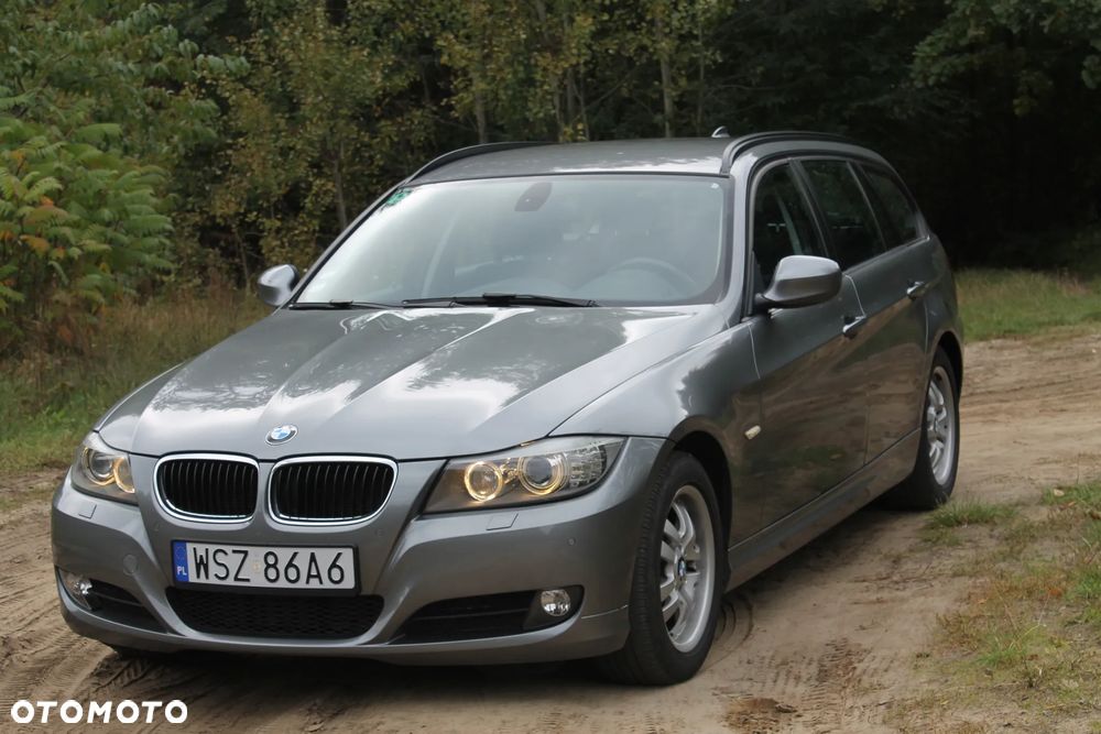 BMW Seria 3 318d DPF Touring Edition Exclusive - 1
