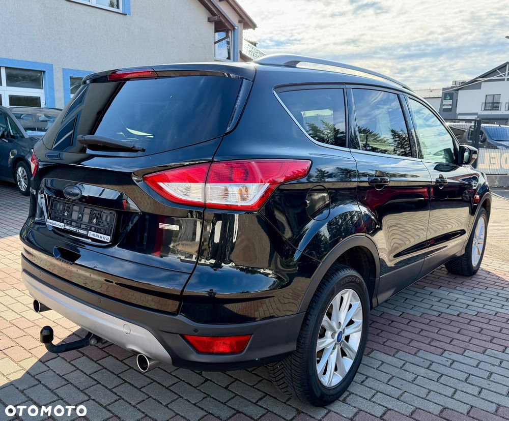Ford Kuga 1.5 EcoBoost 2x4 Titanium - 4