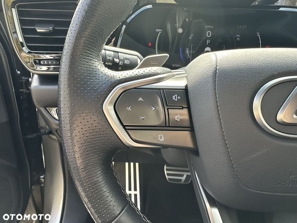 Lexus NX - 16