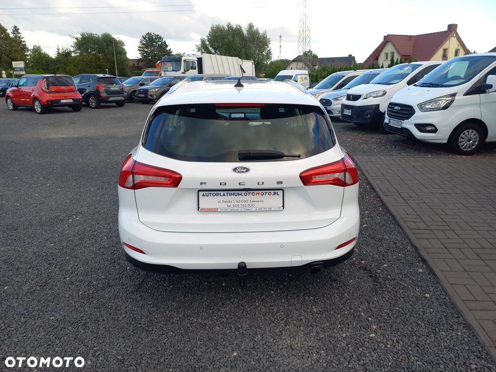 Ford Focus 1.5 EcoBlue STart-Stopp-System TITANIUM - 6