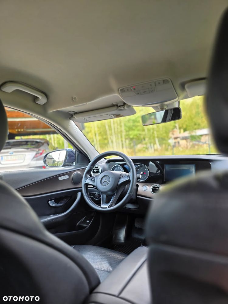 Mercedes-Benz Klasa E - 18