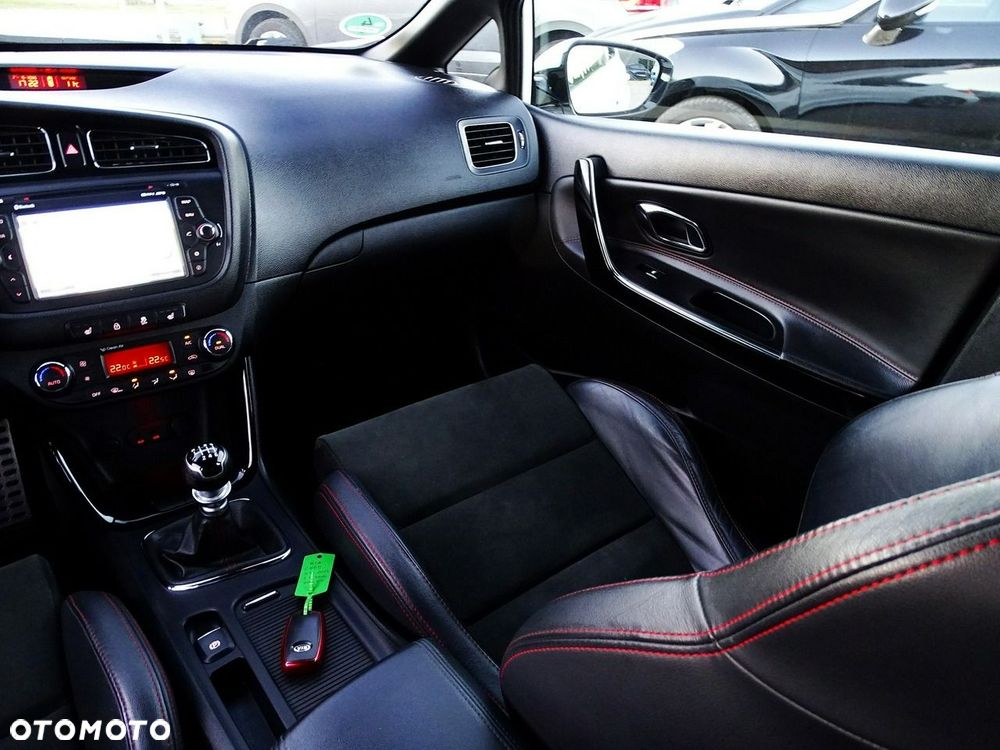 Kia Ceed 1.6 T-GDI GT-Challenge - 33