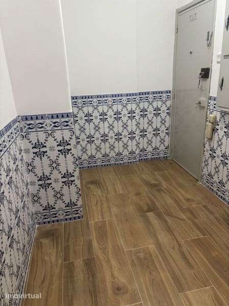 T1 em Sacavém | Ideal para Habitação ou Investimento