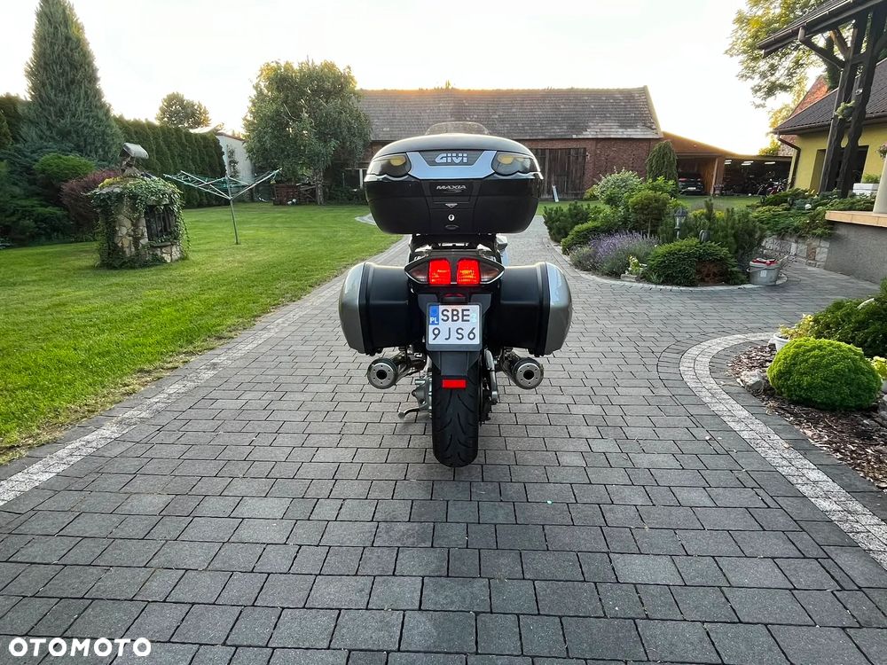 Yamaha FJR - 5
