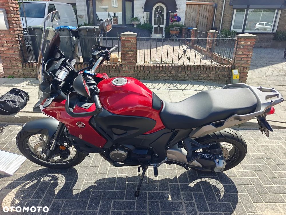 Honda VFR - 3