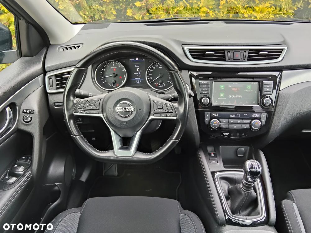 Nissan Qashqai 1.3 DIG-T TEKNA - 11