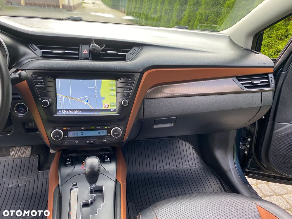 Toyota Avensis 2.0 Prestige MS - 23