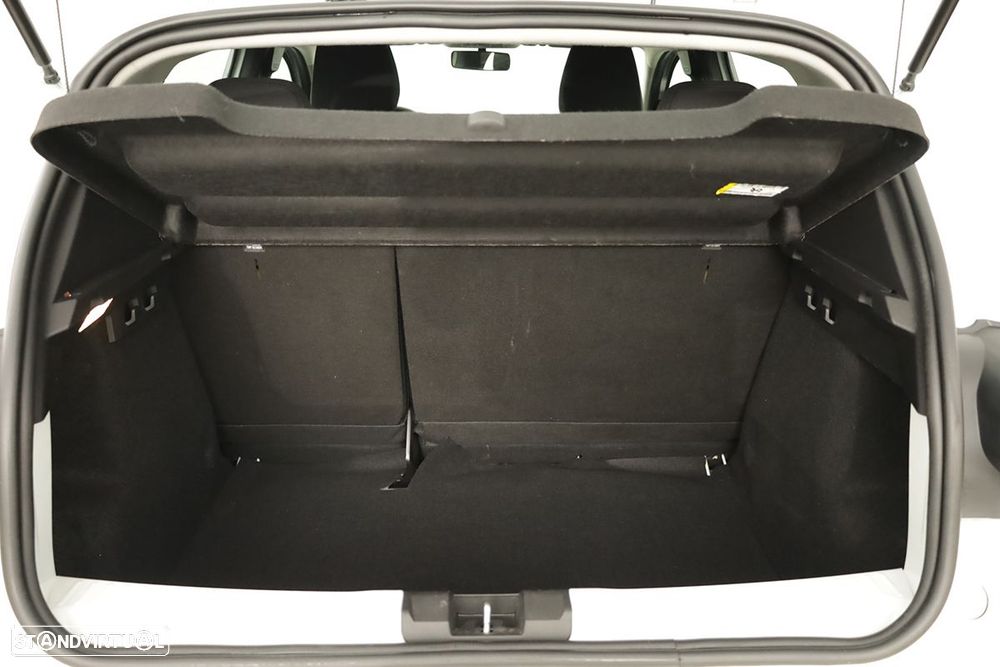 Dacia Sandero - 21