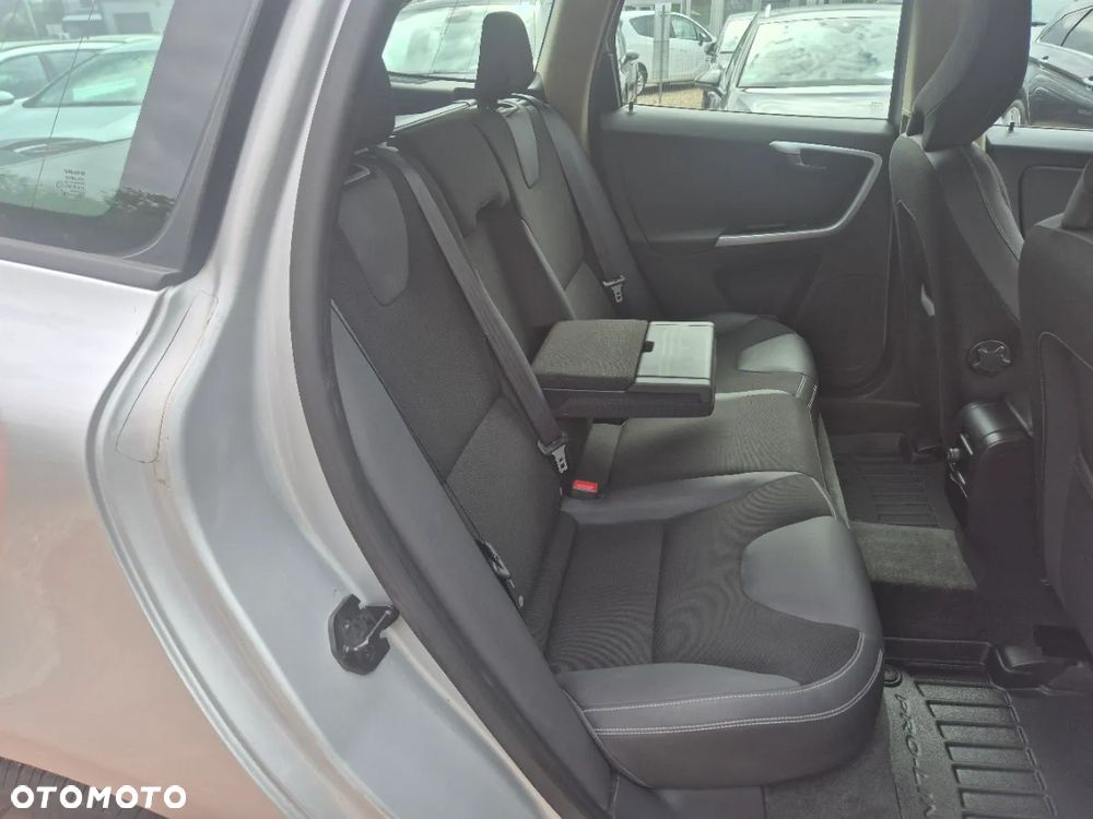 Volvo XC 60 D3 AWD Momentum - 13