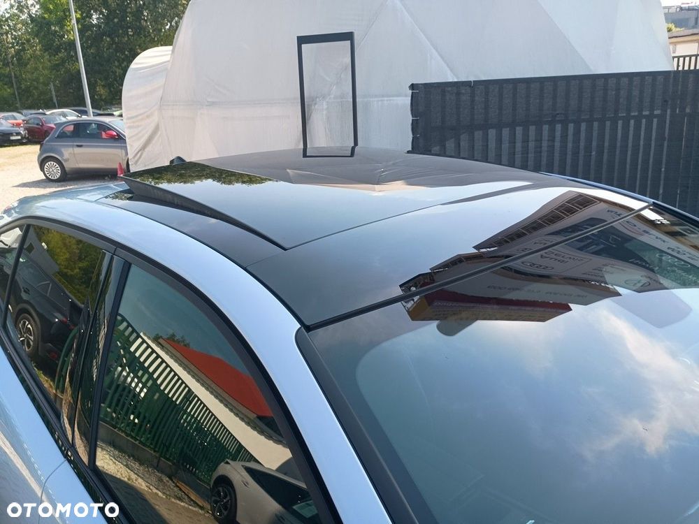 Peugeot 408 1.6 Plug-In Hybrid 225 GT EAT8 - 13