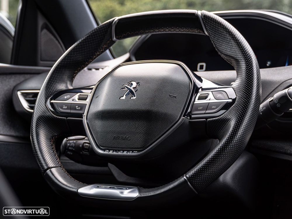 Peugeot 3008 1.5 BlueHDi GT Line EAT8 - 18