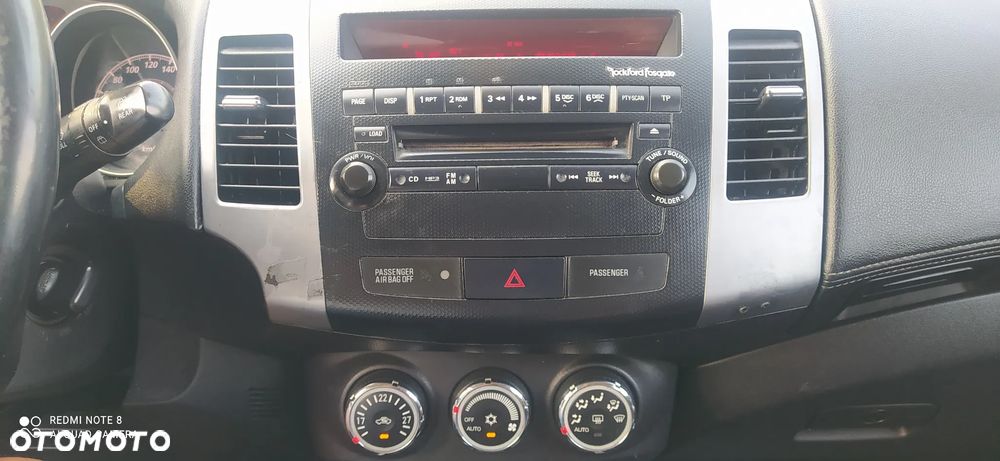 Mitsubishi Outlander 2.0 DI-D 4WD Inform - 14