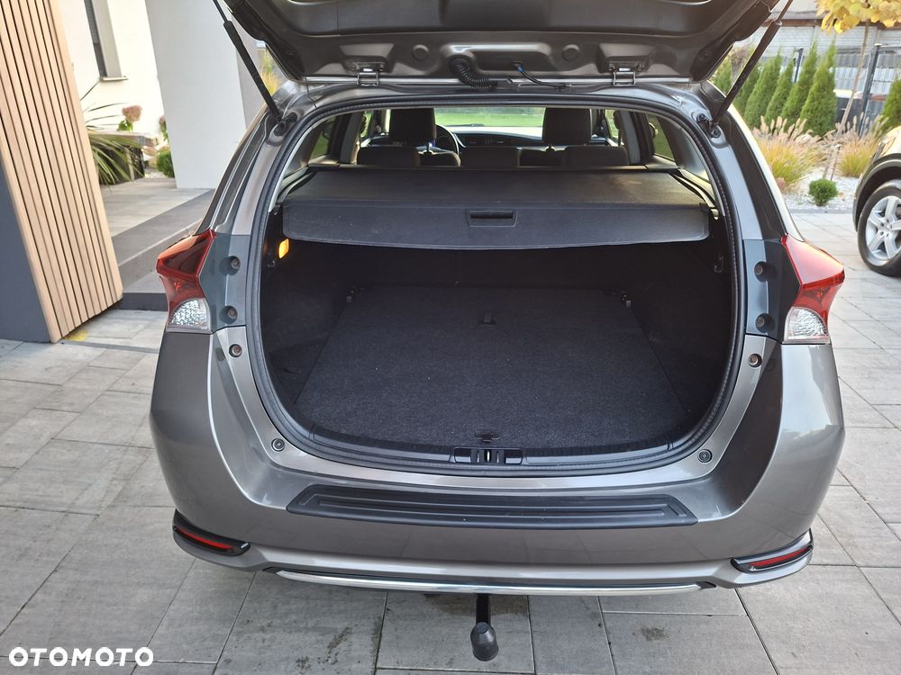 Toyota Auris - 14