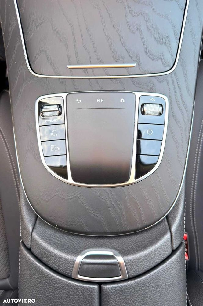 Mercedes-Benz E - 26