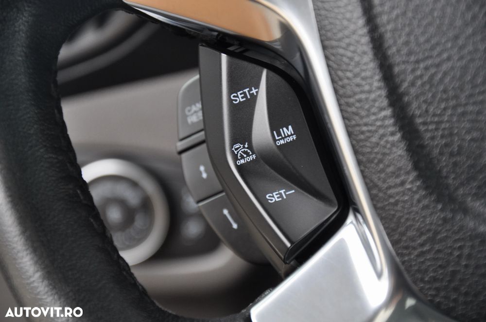 Ford Tourneo Connect L2H1 5 Locuri - 24