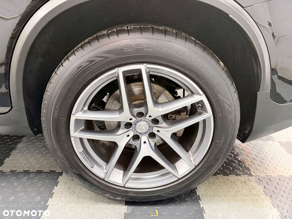 Mercedes-Benz GLC 250 d 4Matic 9G-TRONIC AMG Line - 25