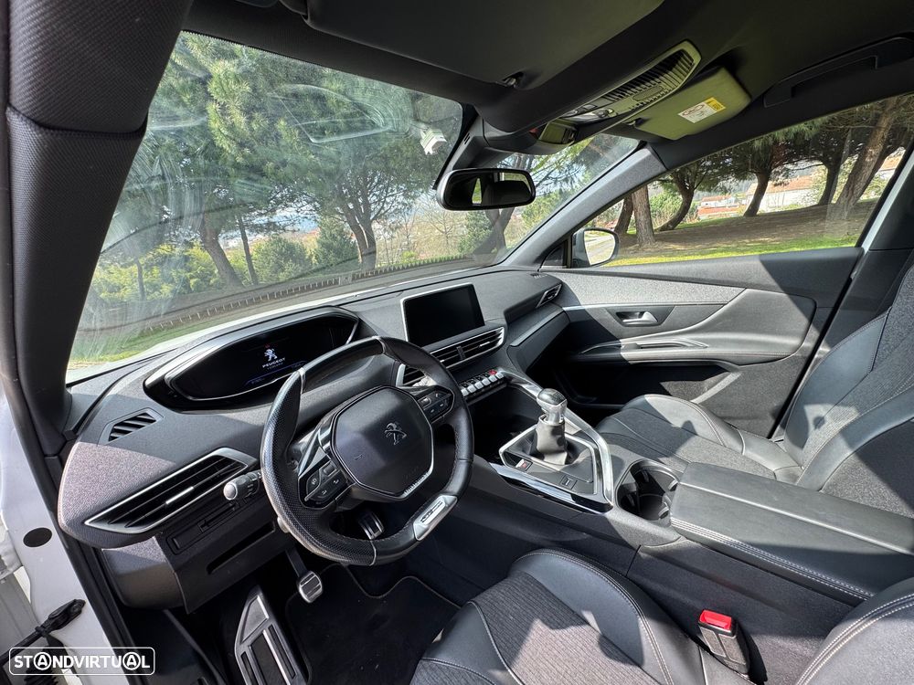 Peugeot 3008 1.2 PureTech GT Line - 25