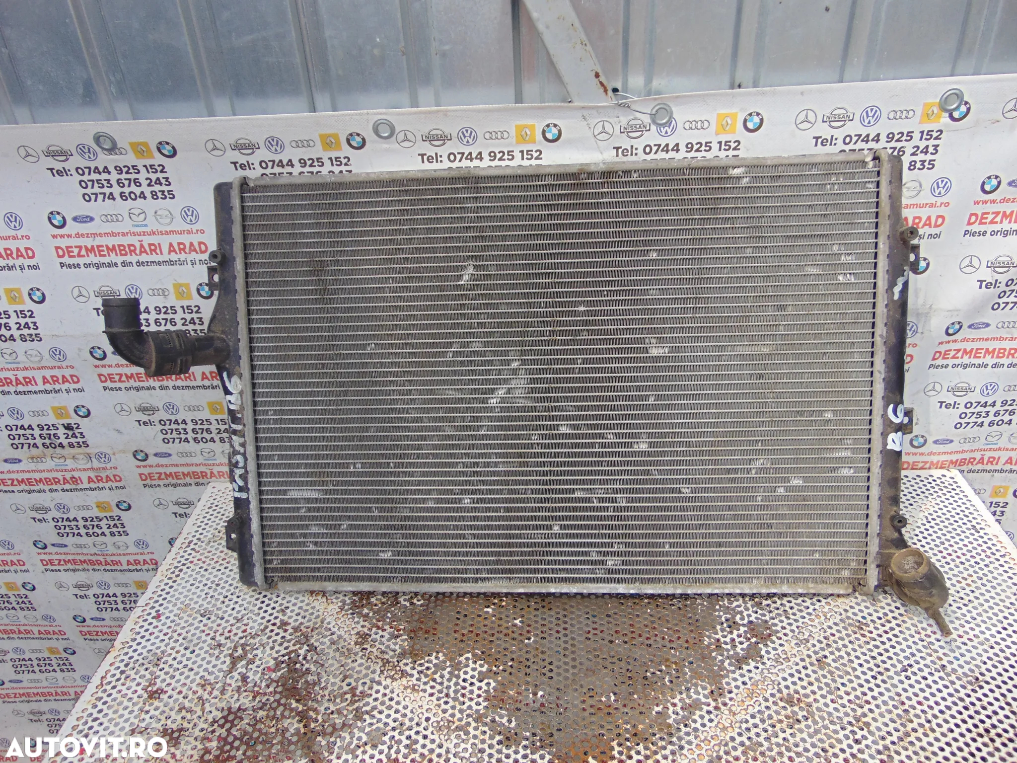 Radiator apa VW Passat B6 Seat Altea Skoda Octavia 2.0 cod 6527901e radiator racire - 2
