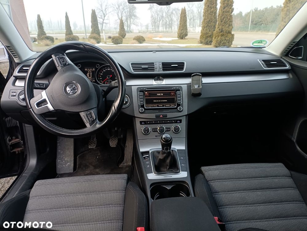 Volkswagen Passat Variant 2.0 TDI BlueMotion Technology Comfortline - 19