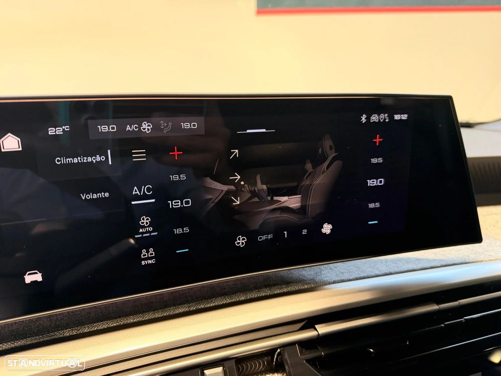 Peugeot 3008 1.2 Hybrid Allure Pack e-DCS6 - 31
