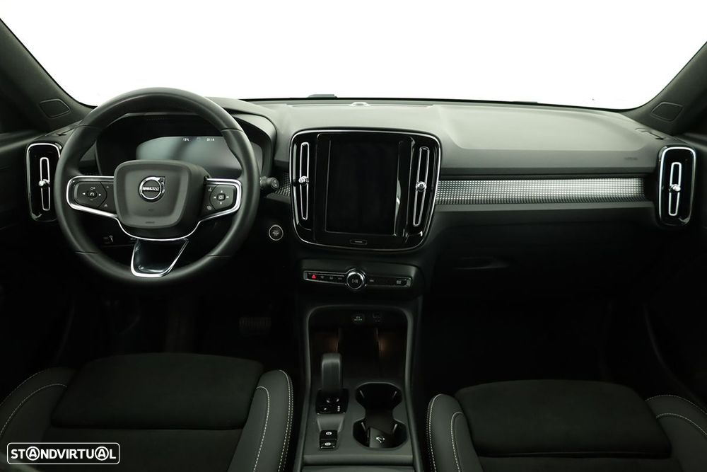 Volvo XC 40 1.5 T2 Plus Dark Auto - 8