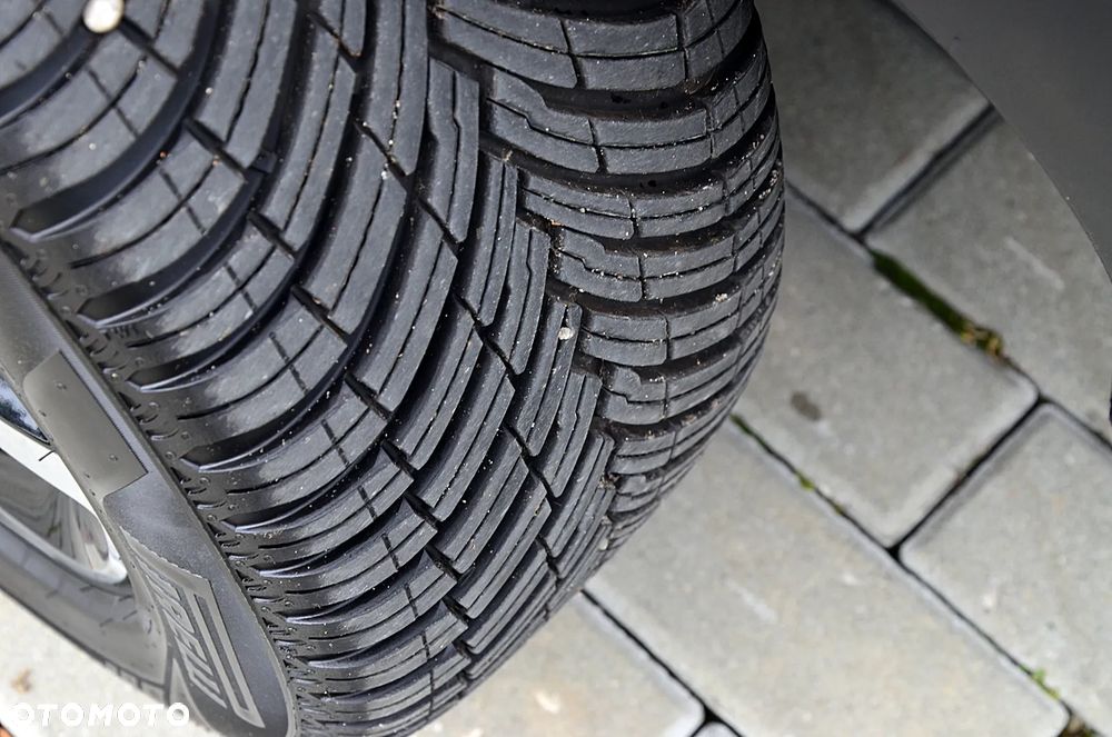 Renault Captur (ENERGY) TCe 90 BOSE EDITION - 31