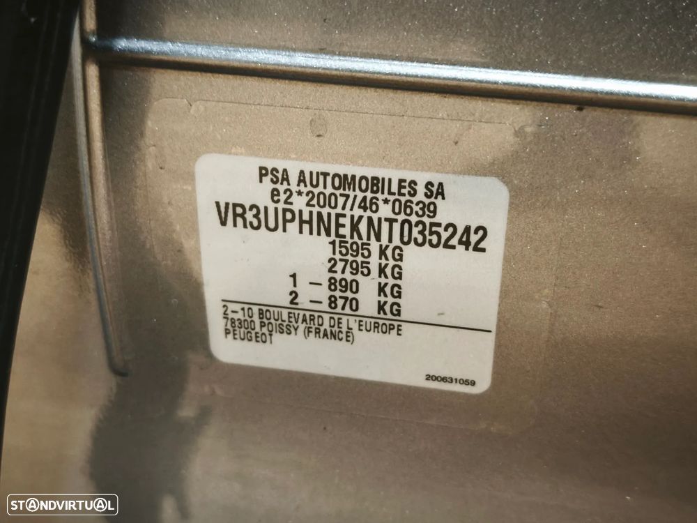Peugeot 208 PureTech 100 GT - 15