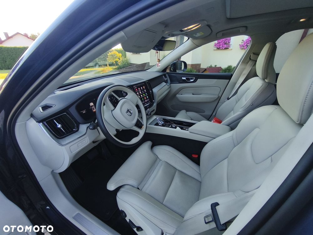 Volvo XC 60 - 4