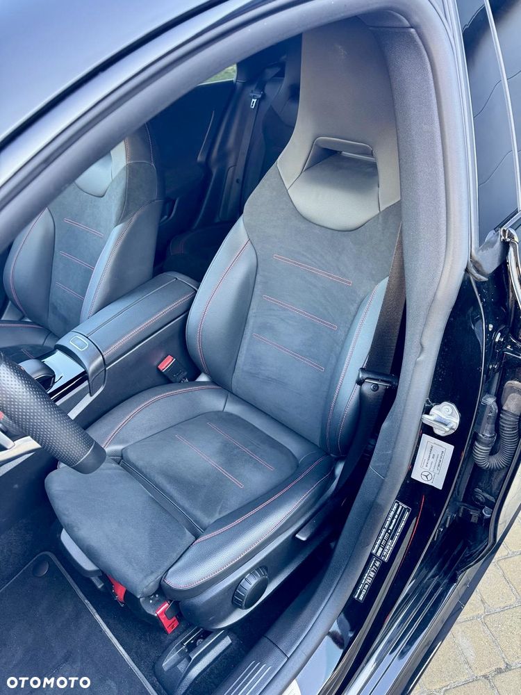 Mercedes-Benz CLA 180 AMG Line 7G-DCT - 13