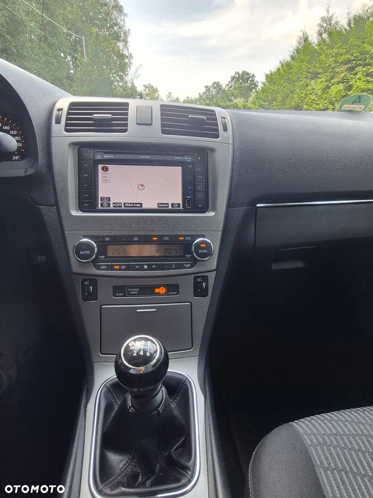 Toyota Avensis 2.0 D-4D Edition - 21