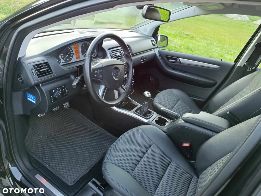 Mercedes-Benz Klasa B 180 CDI DPF - 10